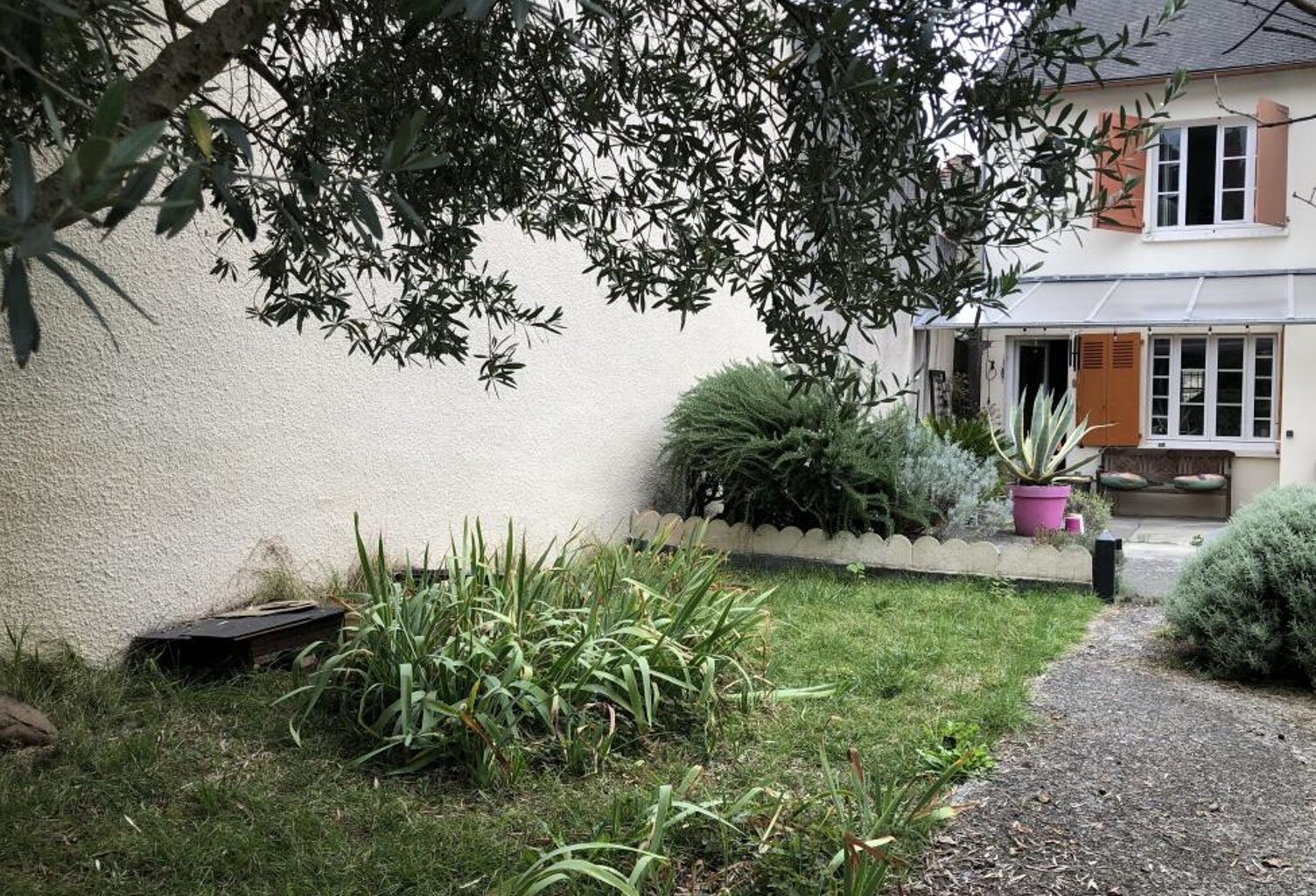 Nay centre, maison de ville 3 chambres avec jardin — photo 1