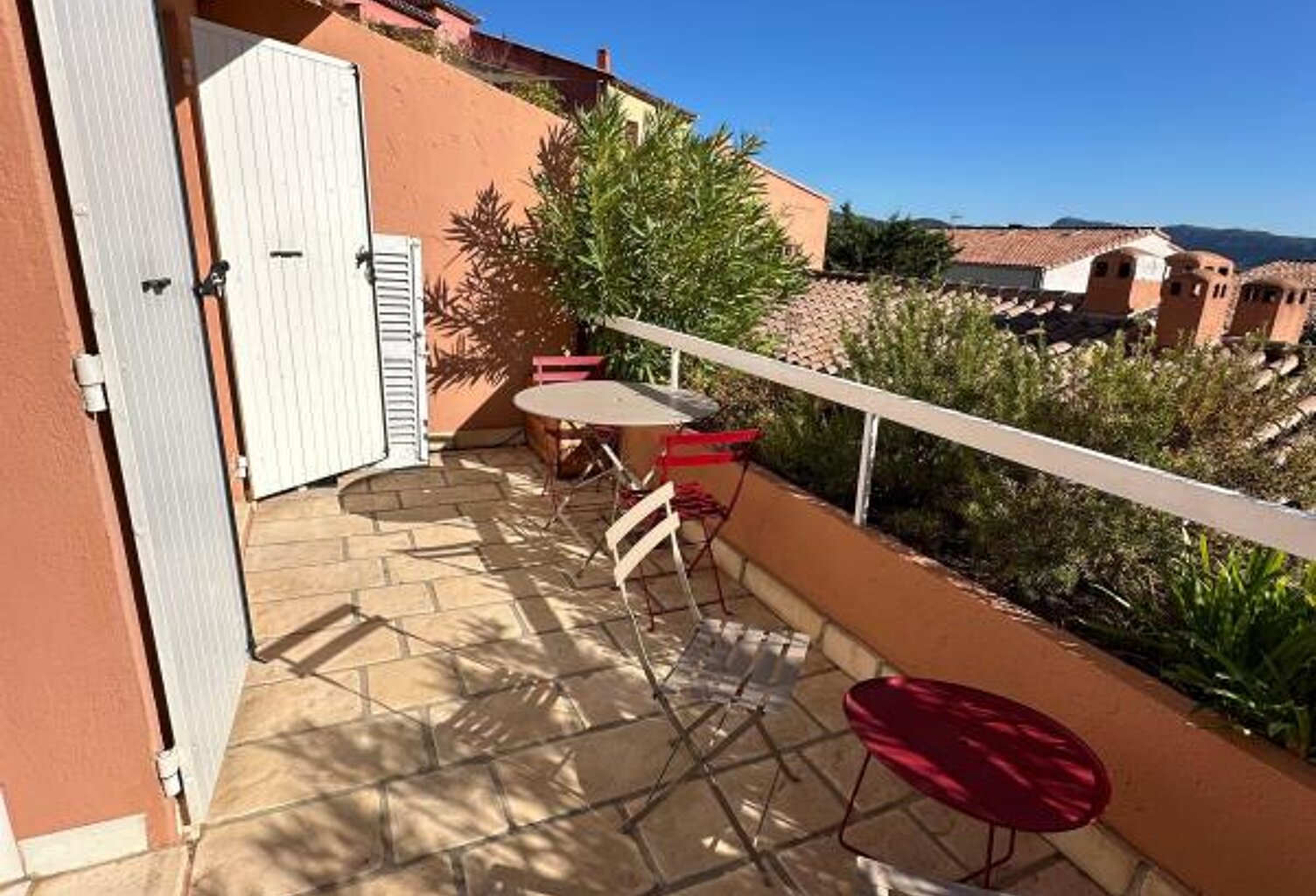 Appartement T3 avec extérieur et 2 parkings — photo 1