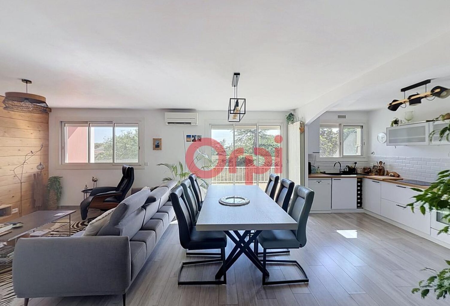 Appartement À Vendre — photo 1