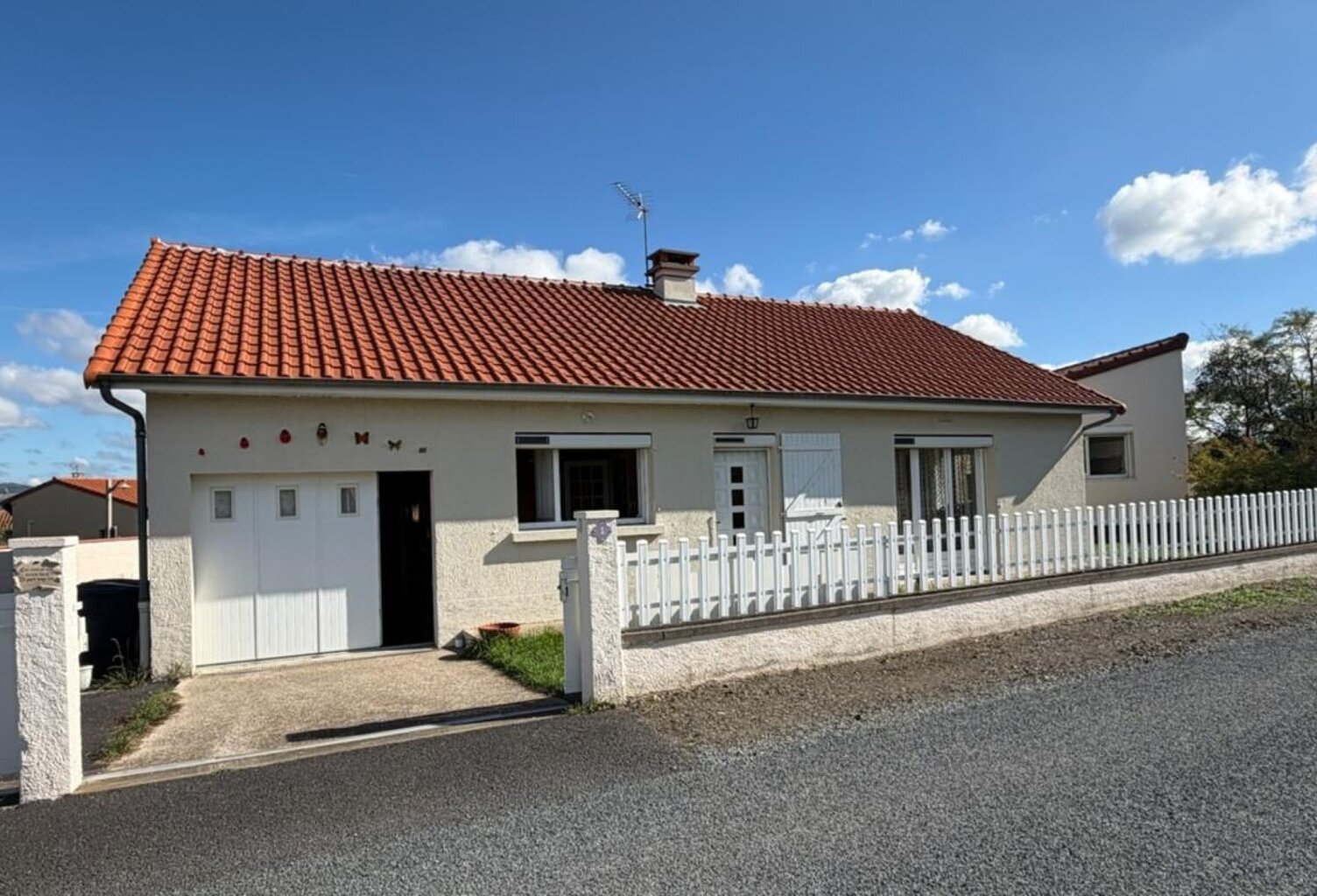 Maison La Sauvetat (63730) – 124 m² – 4 ch – Terrain 555 m² + Dépendance indépendante — photo 1