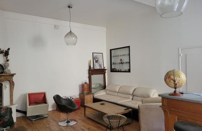 EXCLUSIVITÉ – VIENNE (38200) | MAISON DE VILLE ATYPIQUE DE 160 M² AVEC JARDINS-TERRASSES — photo 2