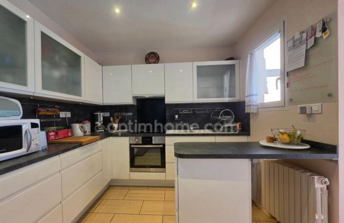 À vendre à Pessac Alouette: maison avec jardin, garage et beau potentiel d’aménagement — photo 5
