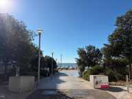 LES SABLES D'OLONNE (85100) - RARE - A 2 PAS DU REMBLAI ET DU PORT STUDIO RENOVE EN RDC IDEAL LOCATIF — photo 2