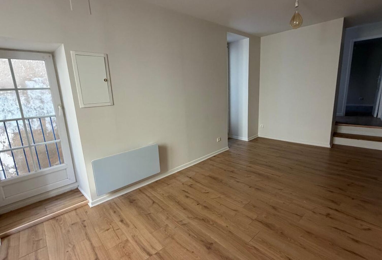 LES SABLES D'OLONNE (85100) - RARE - A 2 PAS DU REMBLAI ET DU PORT APPARTEMENT T3 RENOVE EN 2026 EN RDC — photo 1