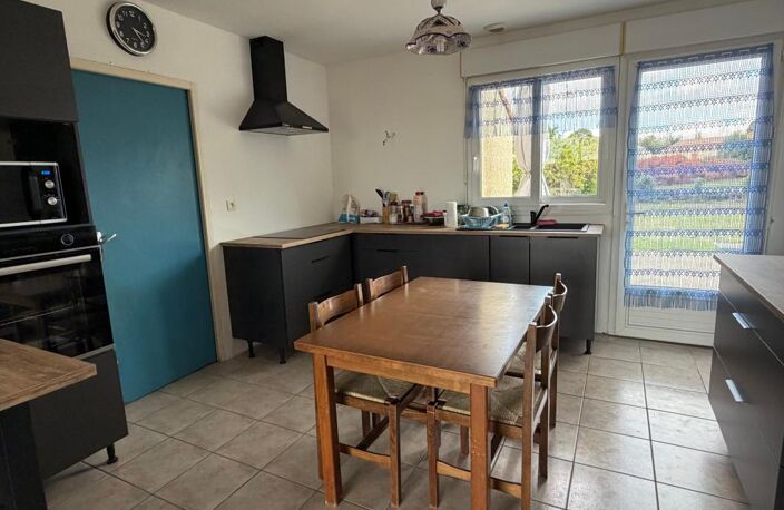 L'HERMENAULT (85)-VUE CAMPAGNE- VILLA PLAIN PIED GRAND CONFORT 3 CHAMBRES AVEC DEPENDANCES SUR 3148M² — photo 4