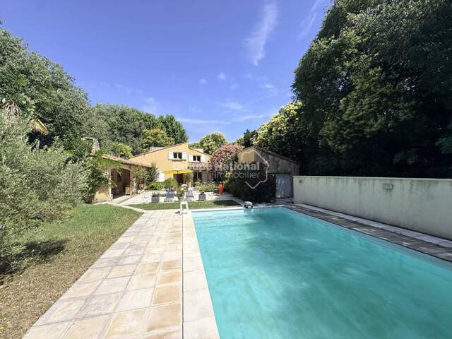CARPENTRAS MAISON D'ARCHITECTE SUR 1500M² DE TERRAIN CONSTRUCTIB — photo du bien