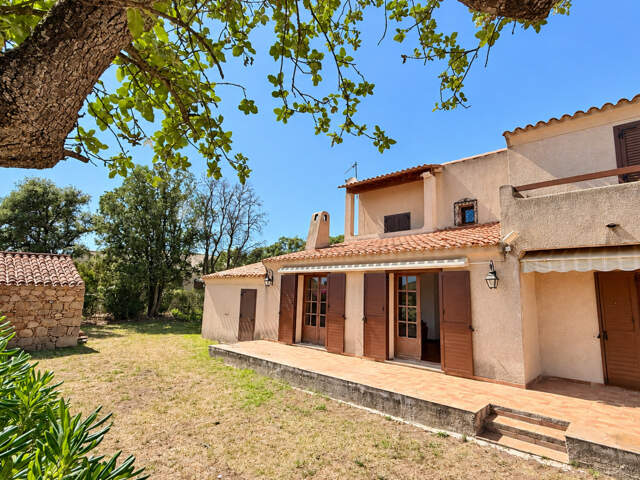 ECCICA-SUARELLA (Corse) : Maison T4 avec caseddu en pierre, garage, vue dégagée — photo du bien