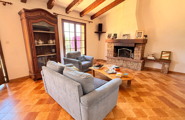 ECCICA-SUARELLA (Corse) : Maison T4 avec caseddu en pierre, garage, vue dégagée — photo 4