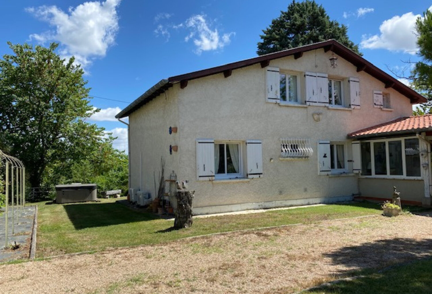 Dpt Tarn (81), à vendre PUYLAURENS maison P9 de 260 m² - Terrain de 5 571,00 m² — photo 1