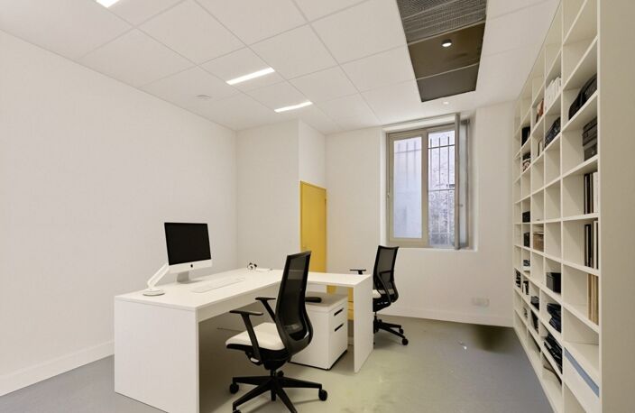 Exclusivité, Villeneuve sur Lot, local à usage de bureaux ou de stockage de 94 m² — photo 2