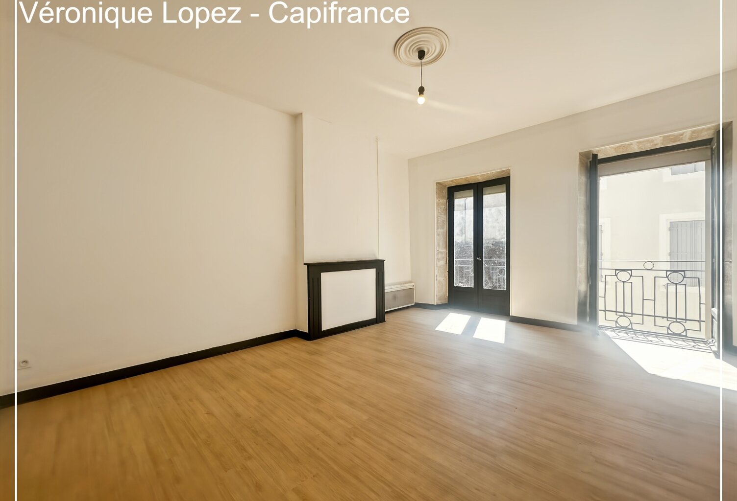 Exclusvité. Villeneuve Sur Lot, appartement T3 traversant au 2ème étage d'un bel immeuble en pierres — photo 1