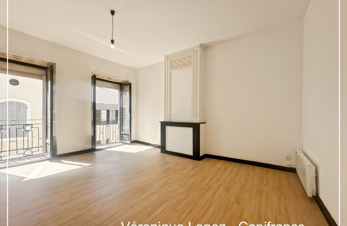 Exclusvité. Villeneuve Sur Lot, appartement T3 traversant au 2ème étage d'un bel immeuble en pierres — photo 3