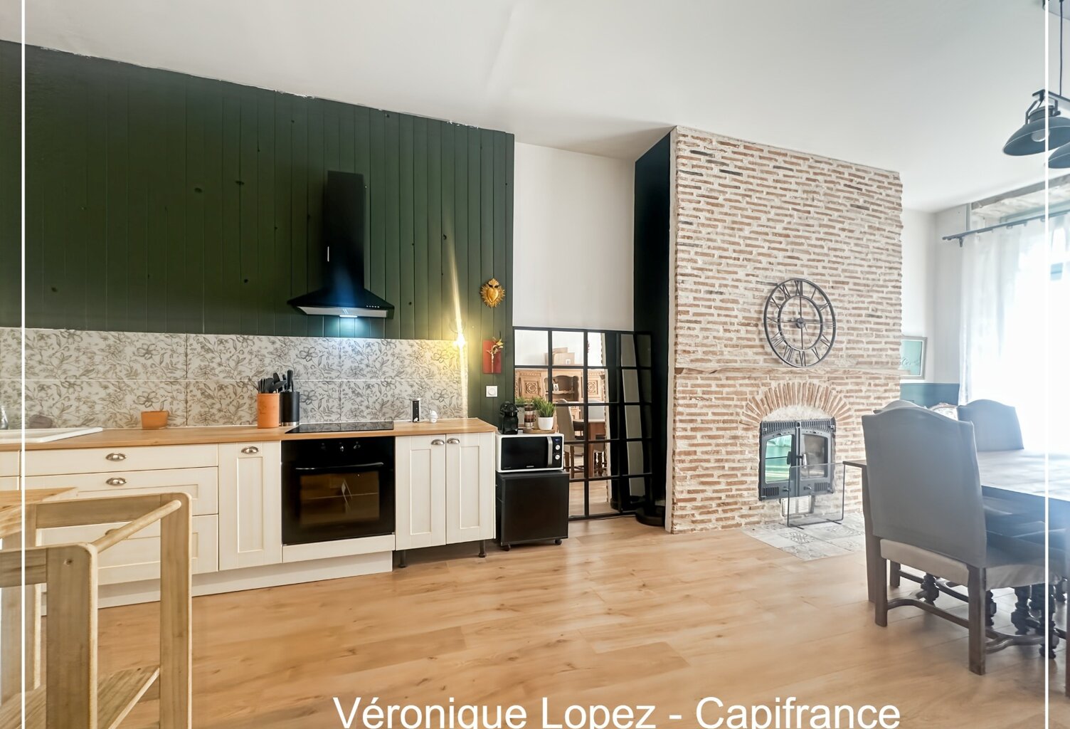 VILLENEUVE SUR LOT, hyper centre, bel appartement T4 avec balcon filant — photo 1