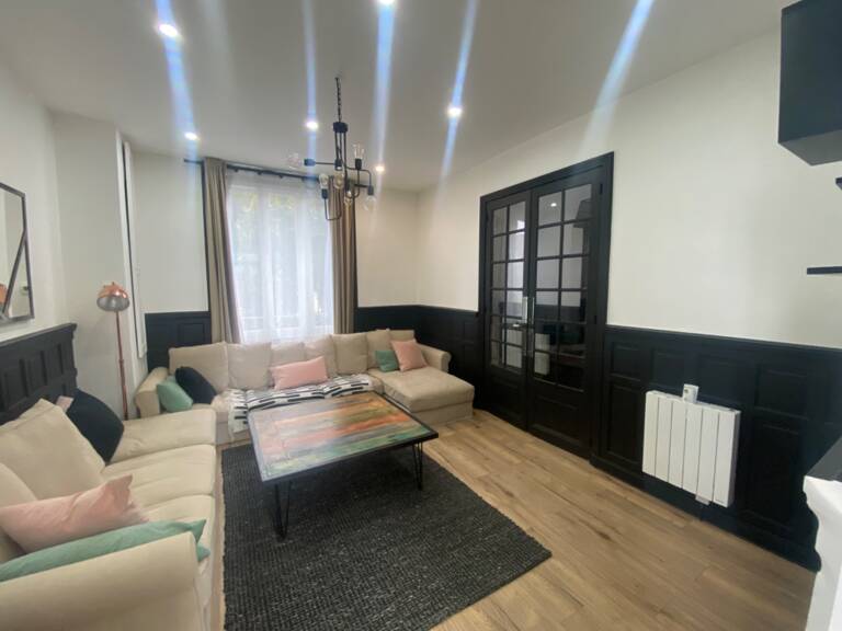 Maison à vendre 8 pièces MONTCEAU LES MINES (71) — photo 1