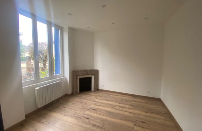 Maison à vendre 8 pièces MONTCEAU LES MINES (71) — photo 5