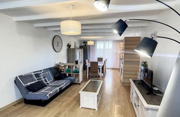 *** APPARTEMENT T2 MEUBLE * TERRASSE * PARKING *** — photo 2