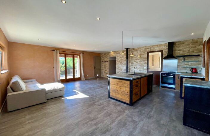 GARGAS – MAISON DE PLAIN-PIED AVEC PISCINE, 3 CHAMBRES ET TERRAIN DE 965 M² — photo 4