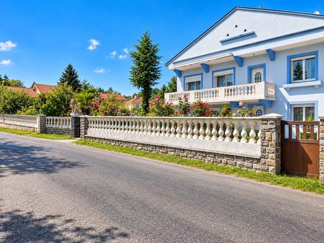 Maison à vendre 8 pièces LOURDES (65) — photo du bien