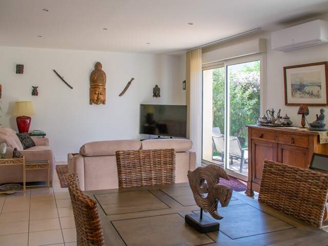 ROYAN - MAISON 5 PIÈCES OÙ IL N'Y A PLUS QU'À POSER SES VALISE — photo du bien