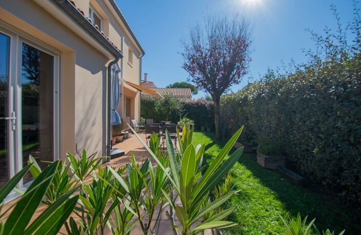 ROYAN - MAISON 5 PIÈCES OÙ IL N'Y A PLUS QU'À POSER SES VALISE — photo 3