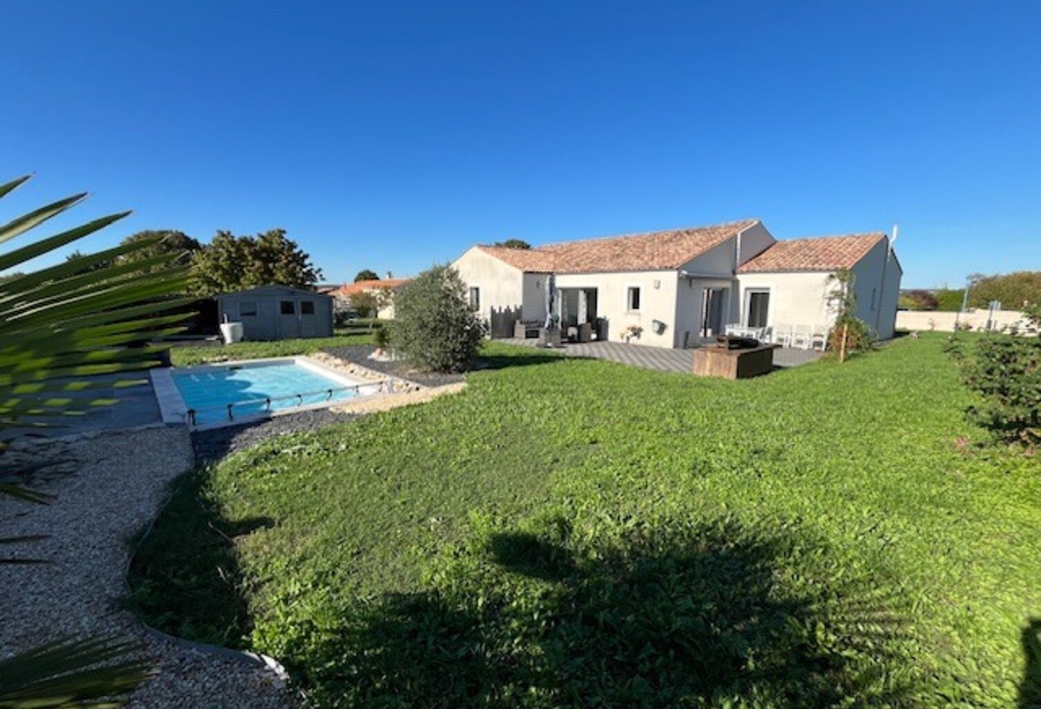 Maison plain pied 120m² , 4chambres, jardin, grand garage, piscine — photo 1