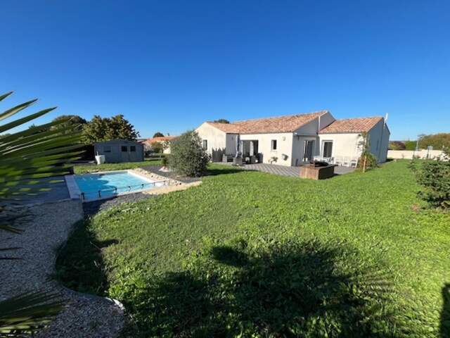 Maison plain pied 120m² , 4chambres, jardin, grand garage, piscine — photo du bien