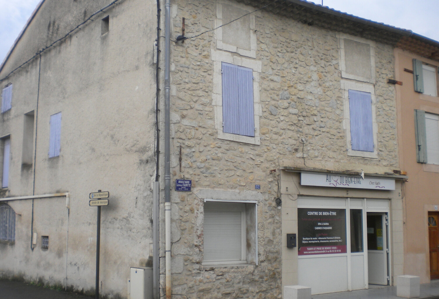 vente d'un immeuble avec un appartement et un local professi — photo 1