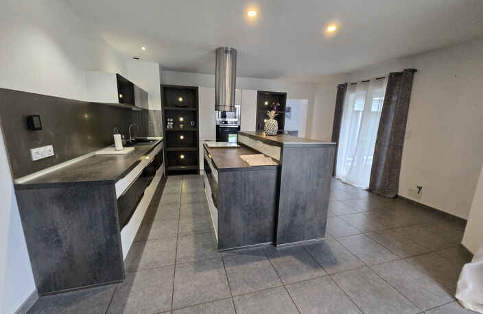 FERRIERES SUR ARIEGE-Maison 5 pièces 135 m2 — photo 2