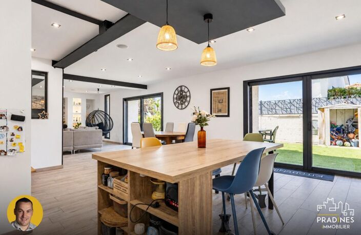 ? SOUCIEU-EN-JARREST : MAISON FAMILIALE RÉNOVÉE DE 221 M² — photo 5