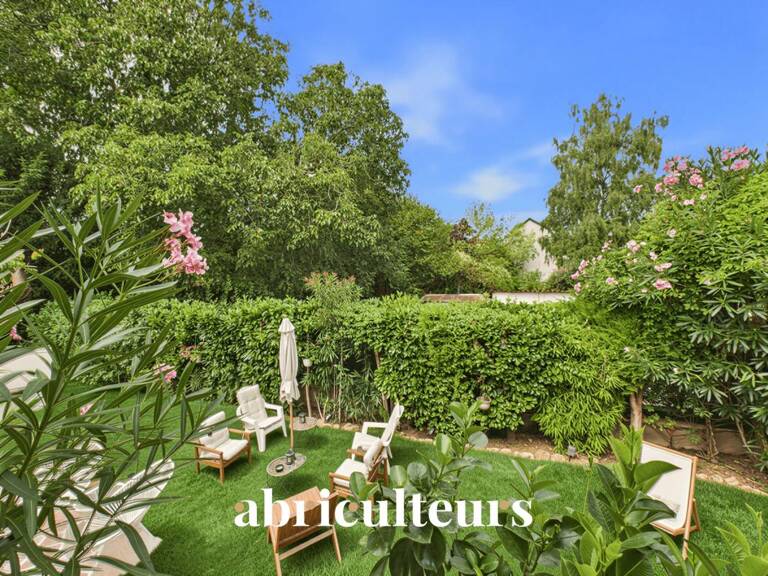 Châtillon – Maison familiale avec jardin sans vis-à-vis, garage et beau potentiel — photo 1