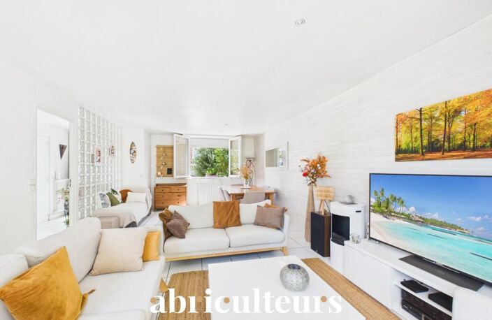 Châtillon – Maison familiale avec jardin sans vis-à-vis, garage et beau potentiel — photo 2
