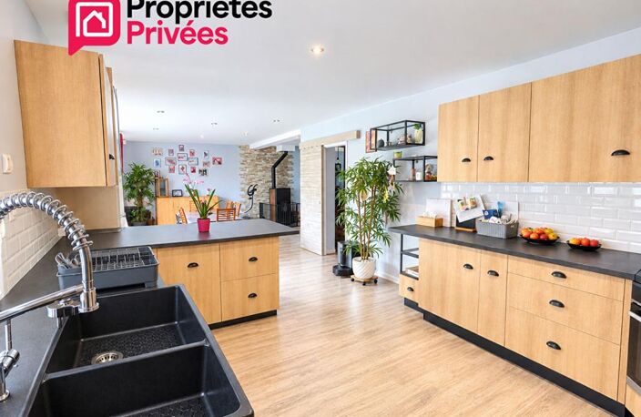 Maison 130m2 5 chambres garage Abri de jardin 2500m2 jardin 315000 FAI — photo 5