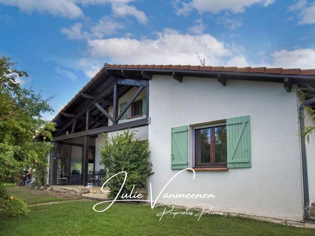 La Salvetat-Saint-Gilles (31880) - Maison T5 de plain-pied avec rochelle - 3 chambres - 1 bureau - Véranda - Garage - Terrain 1773 m2 — photo du bien