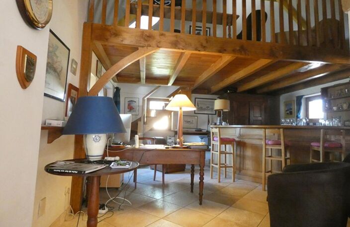 Maison  de caractère à proximité d'une plage — photo 5