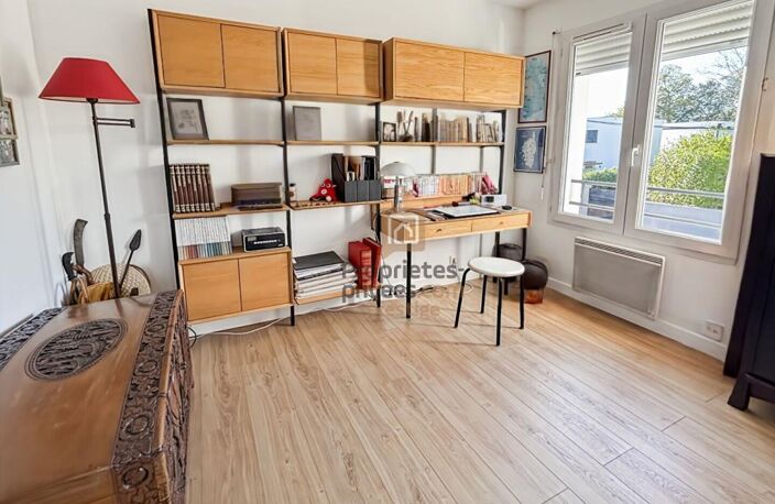 ELEGANTE MAISON FAMILIALE AVEC  UNE VERRIÈRE , UN JARDIN ENSOLEILLÉE SANS VIS À VIS ET GARAGE — photo 5