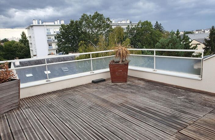 Nantes - Procé- Beau T3 avec  2 terrasses dont une de 47m2 orientée sud - 2 stationnements et cave — photo 4
