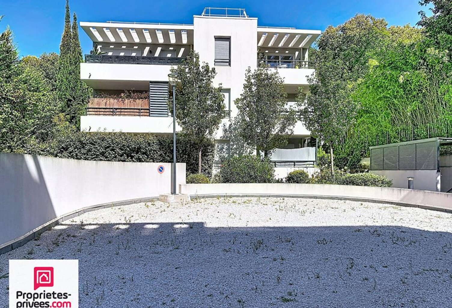 Appartement T4 dernier étage avec deux terrasses et garage — photo 1