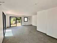 SIX FOURS LES PLAGES - CONSTRUCTION RECENTE - APPARTEMENT DE TYPE 3 -  68 m2 - TERRAIN 54 M² - PARKING EN SOUS SOL — photo 4