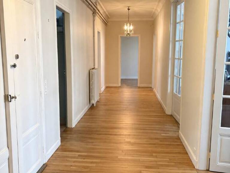 Appartement  de caractère avec garage fermé- hyper centre 146m26 m2 — photo 1