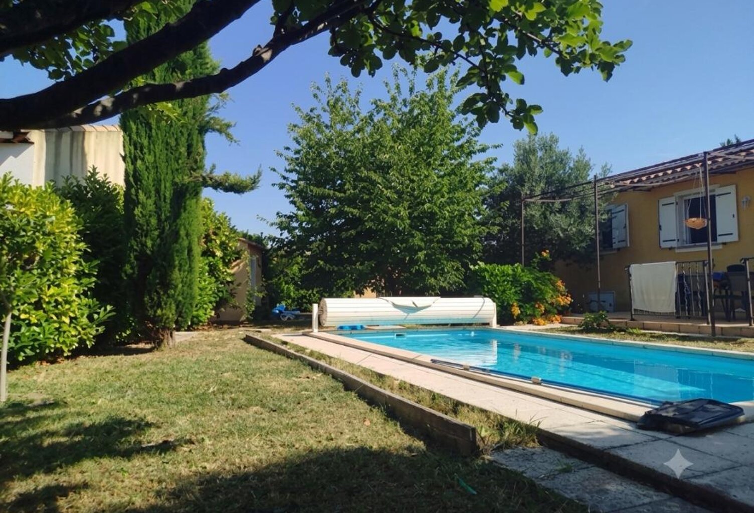 Maison Regusse 5 pièce(s) 100 m2 avec piscine — photo 1