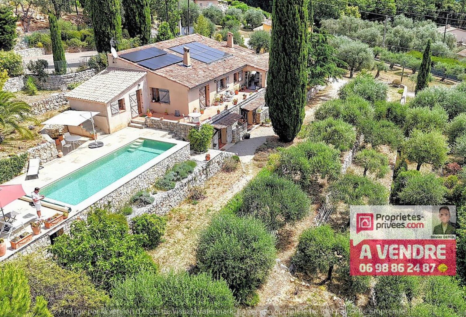 PROPRIETE PROVENCALE VUE MER — photo 1