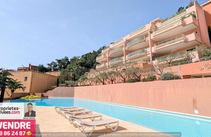 MAGNIFIQUE 2 PIECES DE 55 m² AVEC VASTE TERRASSE ET VUE MER PARTIELLE — photo 3