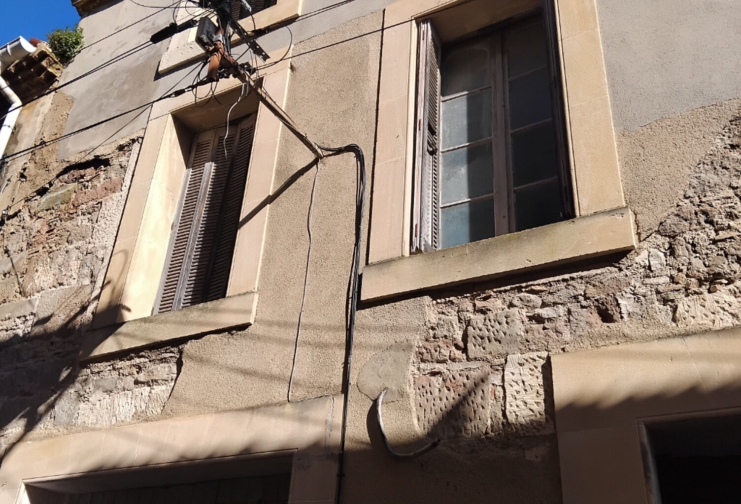 AZILLE   Ensemble immobilier de plus de 350 m2 utiles : un p — photo 1