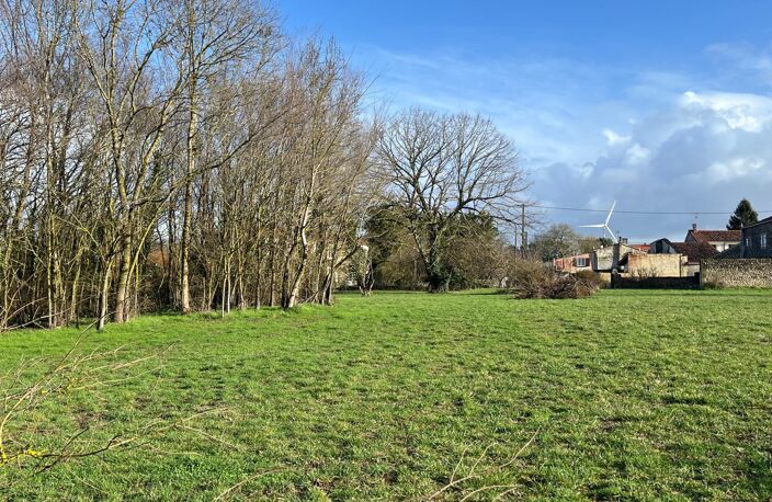 Terrain constructible de 3741 m2 — photo 4