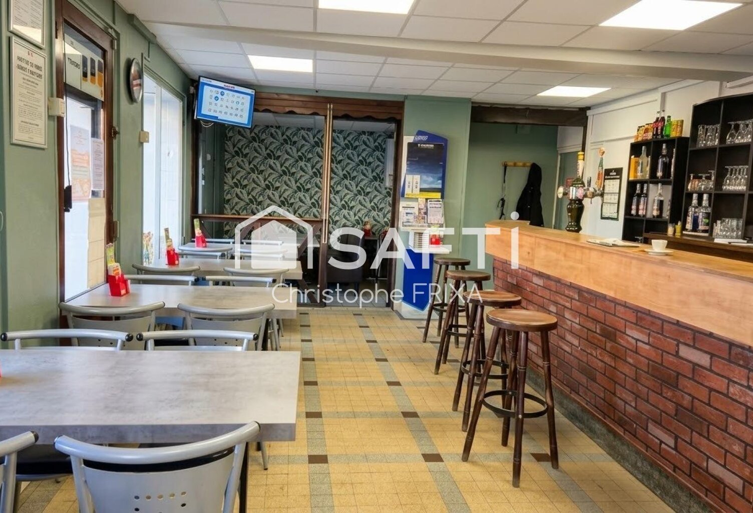Immeuble à usage commercial de 160m² au sol — photo 1