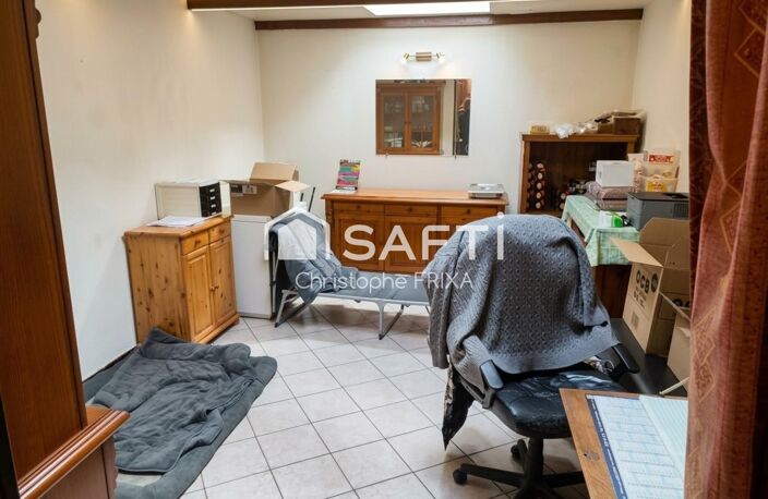 Immeuble à usage commercial de 160m² au sol — photo 5