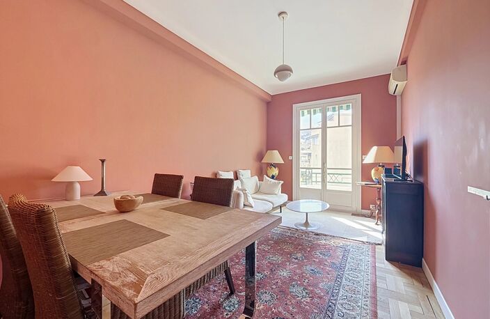 F2 NICE - LIBÉRATION - BALCON - RÉNOVÉ — photo 2