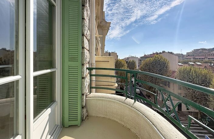 F2 NICE - LIBÉRATION - BALCON - RÉNOVÉ — photo 4
