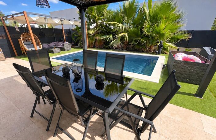 LE LUC EN PROVENCE - MAISON 140 m² – 5 CHAMBRES – JARDIN COUP DE CŒUR AVEC PISCINE ! — photo 3