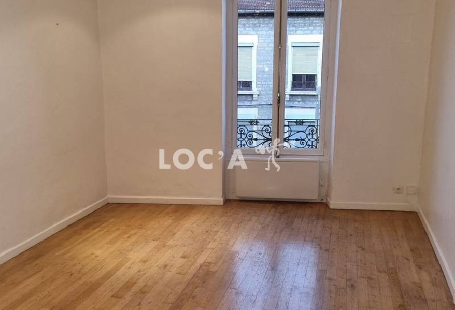 Location appartement 2 pièces 46 m² à Champagne-au-Mont-d'Or (69410) — photo 1